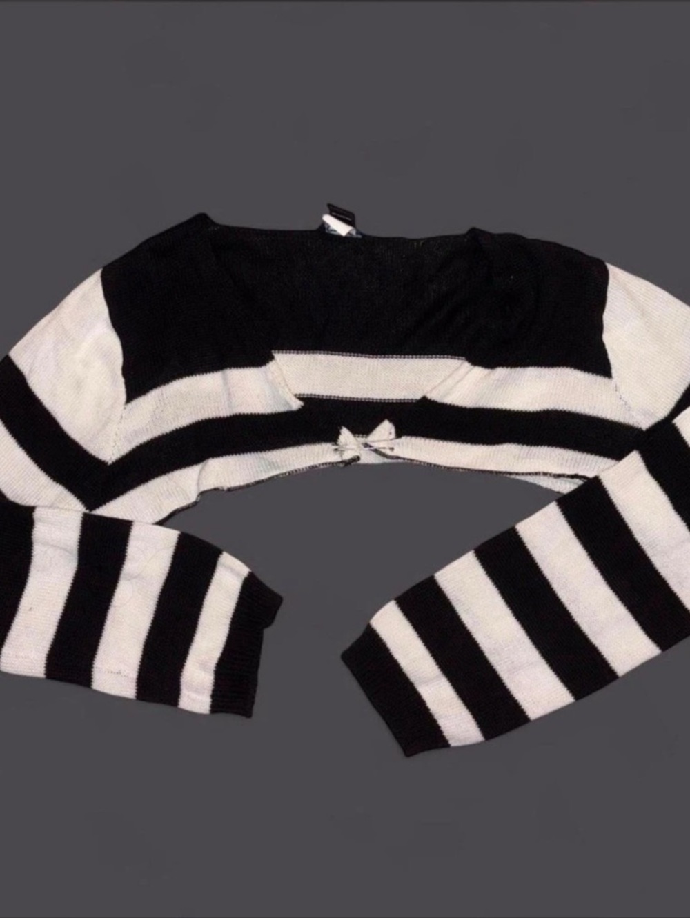 Hot Topic Black & White Stripe Girls Crop Shrug Crop Shrug XL
